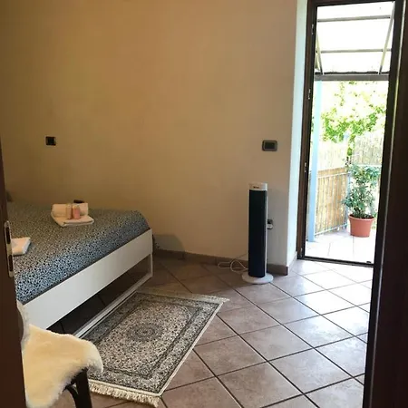 Agriturismo La Sorgente מלון דירות *